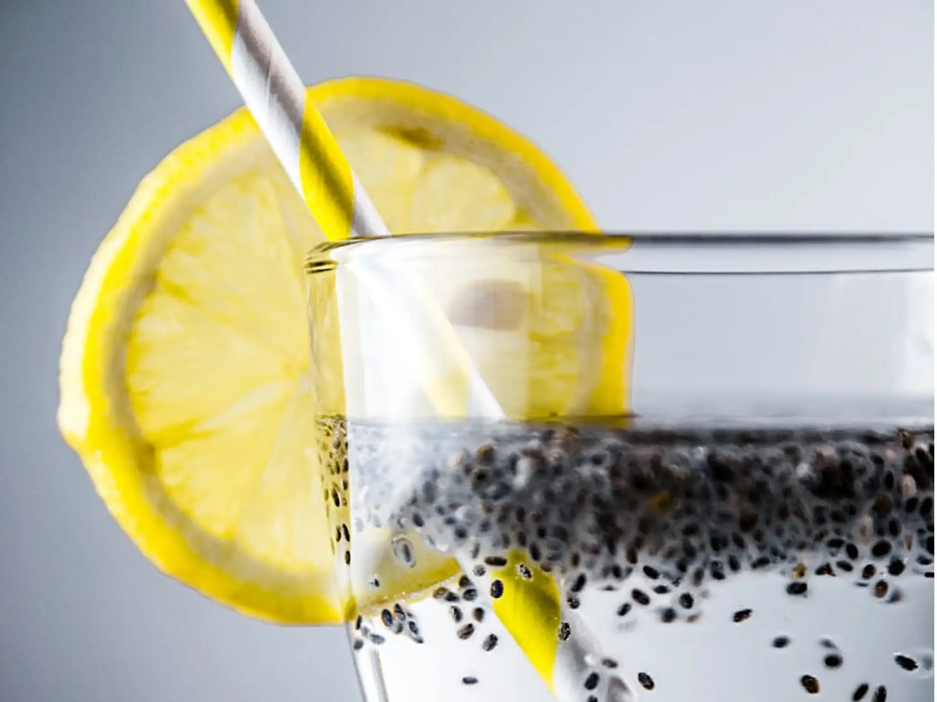 chia lemon water