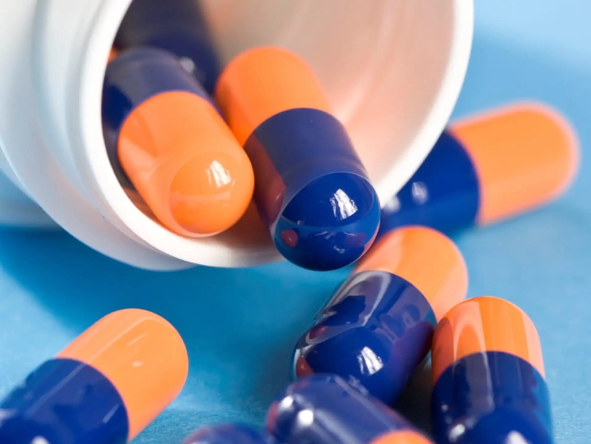 blue and orange pills