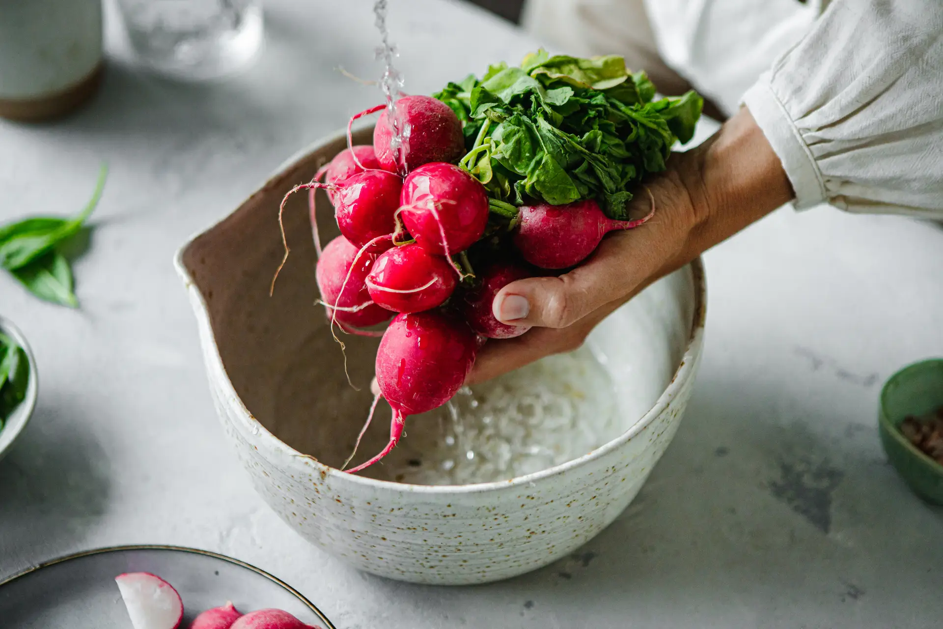 Washing radishes