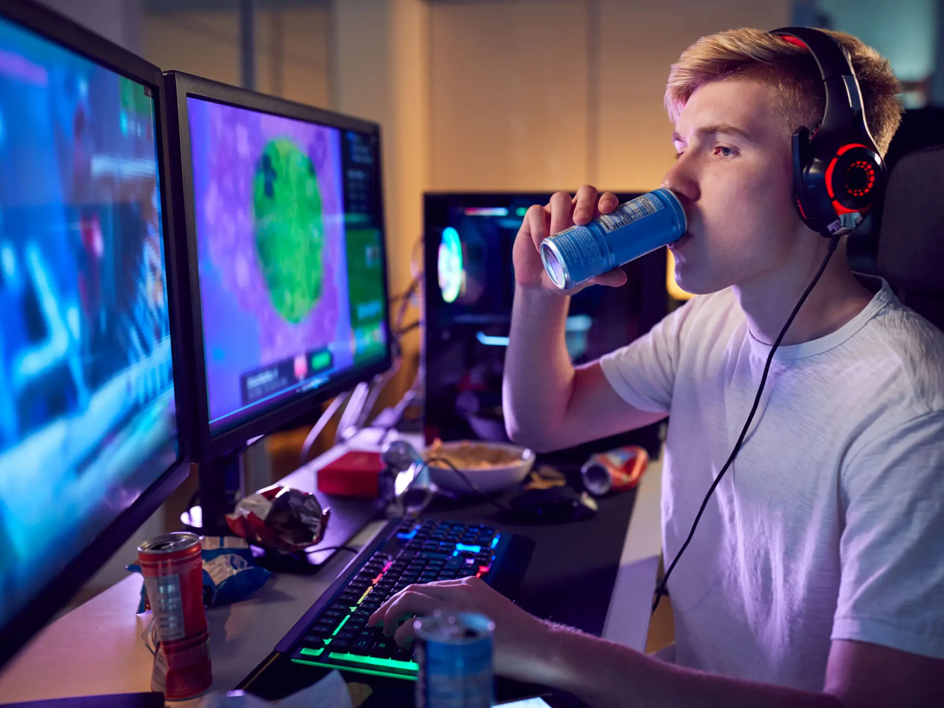 gamer drinking from a can