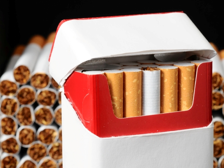 dizziness when smoking a cigarette Carbon monoxide poisoning: Another reason not to smoke